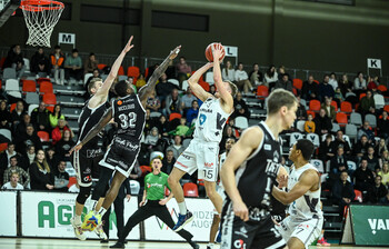 Vēveris ar 16+4 palīdz Valmierai atgūties no -17, tomēr izskaņā piedzīvots sāpīgs zaudējums Tartu basketbolistiem