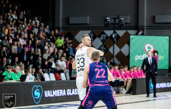 1407 skatītāju priekšā atklāta mājas spēļu sezona, Sīpoliņam ''double-double''