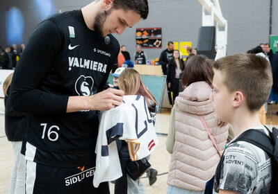 LBL Play-off, VALMIERA GLASS VIA : Rīgas Zeļļi