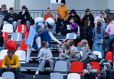 LAT-EST: VALMIERA GLASS VIA - Parnu Sadam