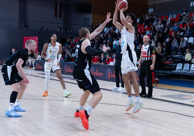 LAT-EST: VALMIERA GLASS VIA - Parnu Sadam