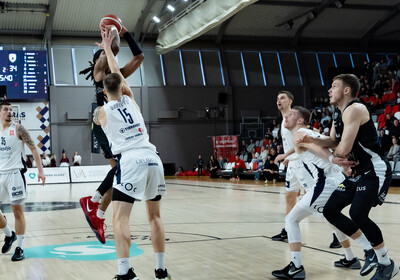 LBL 1/4 fināla 1.spēle, VALMIERA GLASS VIA : BK Liepāja