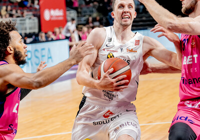 LBL Bronzas sērijas 1.spēle, VALMIERA GLASS VIA : Rīgas Zeļļi