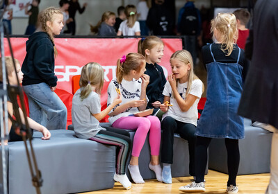 LAT-EST: VALMIERA GLASS VIA - BK Ogre