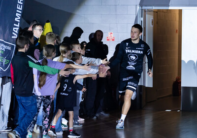 LAT-EST: VALMIERA GLASS VIA - BK Ogre