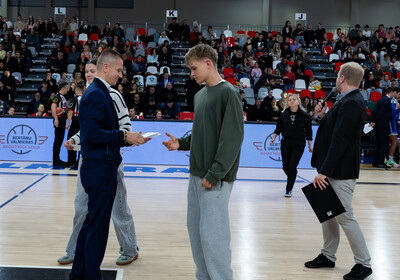 LAT-EST: VALMIERA GLASS VIA - BK Ogre