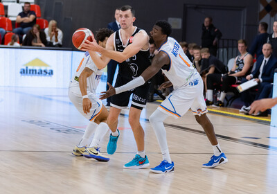 ENBL: VALMIERA GLASS VIA : Fyllingen Lions