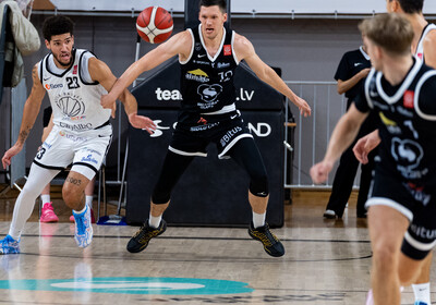 LAT-EST: VALMIERA GLASS VIA : Keila Coolbet