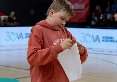 LAT-EST: VALMIERA GLASS VIA : Keila Coolbet