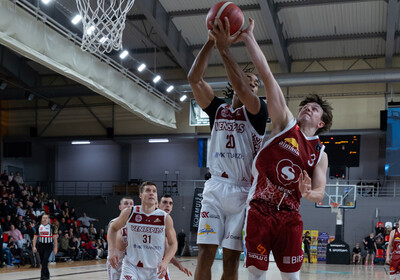 LAT-EST: VALMIERA GLASS VIA : BK Ventspils