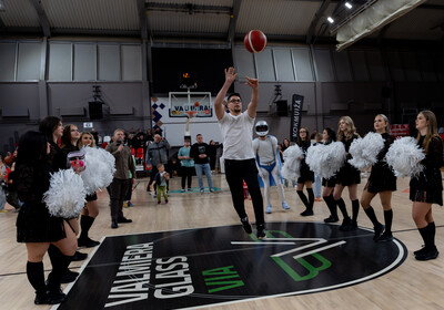 LAT-EST: VALMIERA GLASS VIA : Keila KK