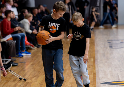 LAT-EST: VALMIERA GLASS VIA : Keila KK