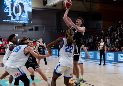 LAT-EST: VALMIERA GLASS VIA : Keila KK