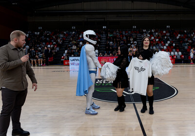 LAT-EST: VALMIERA GLASS VIA : Keila KK