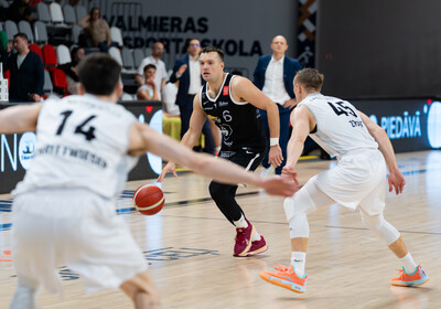 ENBL: VALMIERA GLASS VIA : Hefte Helfen Bulls Kapfenberg