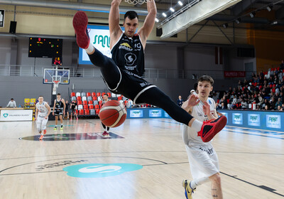 ENBL: VALMIERA GLASS VIA : Hefte Helfen Bulls Kapfenberg