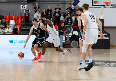 ENBL: VALMIERA GLASS VIA : Hefte Helfen Bulls Kapfenberg