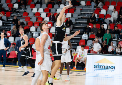 ENBL: VALMIERA GLASS VIA : Hefte Helfen Bulls Kapfenberg