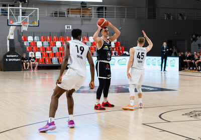 ENBL: VALMIERA GLASS VIA : Hefte Helfen Bulls Kapfenberg