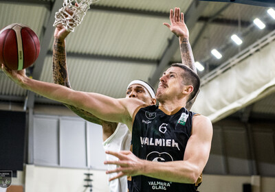 LAT-EST: VALMIERA GLASS VIA – VEF RĪGA