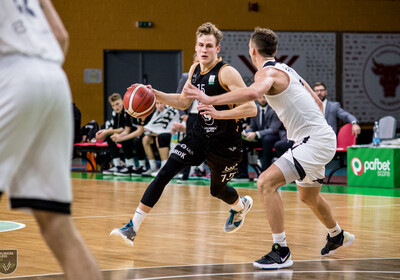 LAT-EST: VALMIERA GLASS VIA – VEF RĪGA