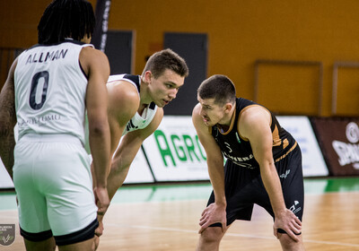 LAT-EST: VALMIERA GLASS VIA – VEF RĪGA