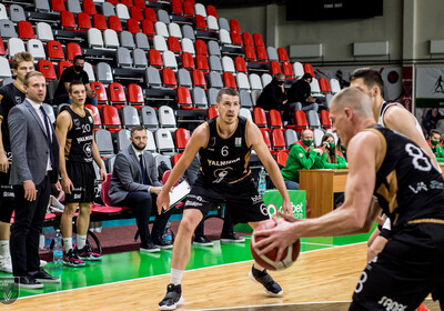 LAT-EST: VALMIERA GLASS VIA – VEF RĪGA