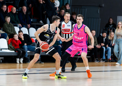 LAT-EST: VALMIERA GLASS VIA : Rīgas Zeļļi