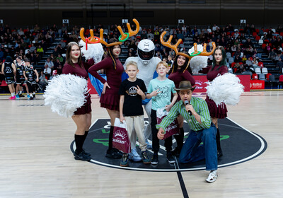 LAT-EST: VALMIERA GLASS VIA : Rīgas Zeļļi