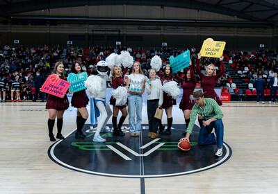 LAT-EST: VALMIERA GLASS VIA : Rīgas Zeļļi