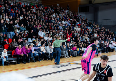 LAT-EST: VALMIERA GLASS VIA : Rīgas Zeļļi