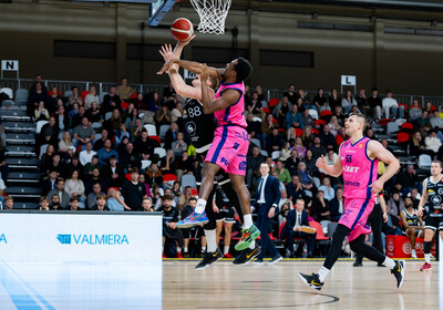 LAT-EST: VALMIERA GLASS VIA : Rīgas Zeļļi