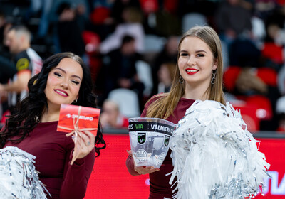 LAT-EST: VALMIERA GLASS VIA : Rīgas Zeļļi