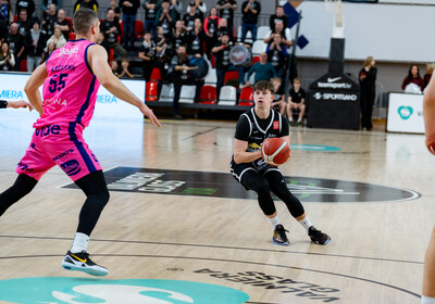 LAT-EST: VALMIERA GLASS VIA : Rīgas Zeļļi