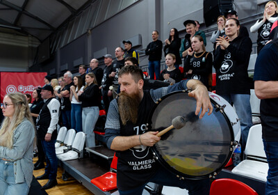 LAT-EST: VALMIERA GLASS VIA : Rīgas Zeļļi