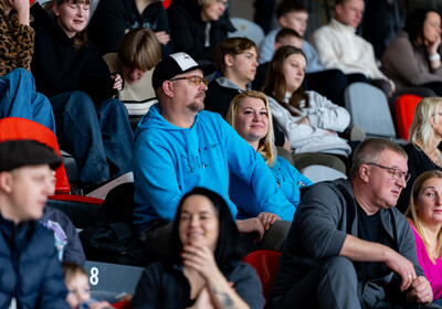 LAT-EST: VALMIERA GLASS VIA : Rīgas Zeļļi