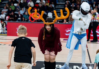 LAT-EST: VALMIERA GLASS VIA : Rīgas Zeļļi