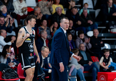 LAT-EST: VALMIERA GLASS VIA : Rīgas Zeļļi