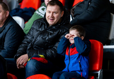 LAT-EST: VALMIERA GLASS VIA : Rīgas Zeļļi