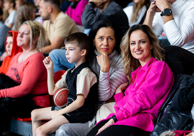 LAT-EST: VALMIERA GLASS VIA : Rīgas Zeļļi