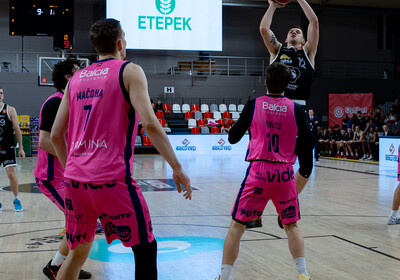 LAT-EST: VALMIERA GLASS VIA : Rīgas Zeļļi