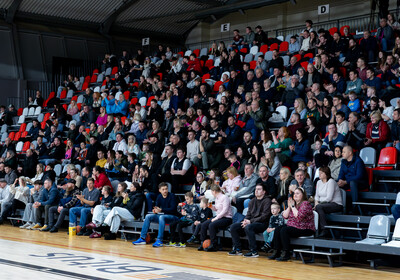 LAT-EST: VALMIERA GLASS VIA : Rīgas Zeļļi