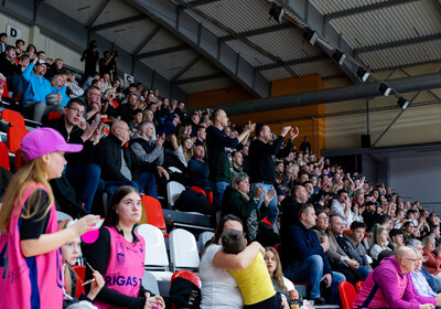 LAT-EST: VALMIERA GLASS VIA : Rīgas Zeļļi