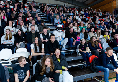 LAT-EST: VALMIERA GLASS VIA : Rīgas Zeļļi