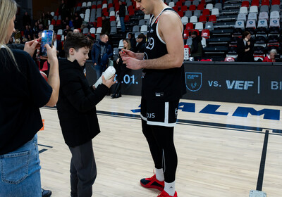 LAT-EST: VALMIERA GLASS VIA : Kalev/Cramo