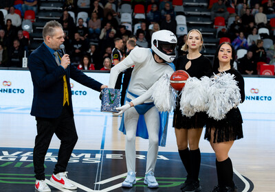 LAT-EST: VALMIERA GLASS VIA : Kalev/Cramo