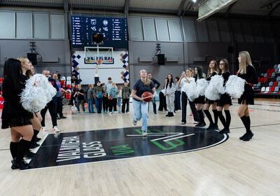 LAT-EST: VALMIERA GLASS VIA : Kalev/Cramo