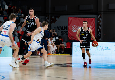 LAT-EST: VALMIERA GLASS VIA : Kalev/Cramo