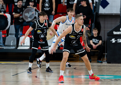 LAT-EST: VALMIERA GLASS VIA : Kalev/Cramo