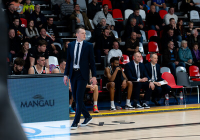 LAT-EST: VALMIERA GLASS VIA : Kalev/Cramo